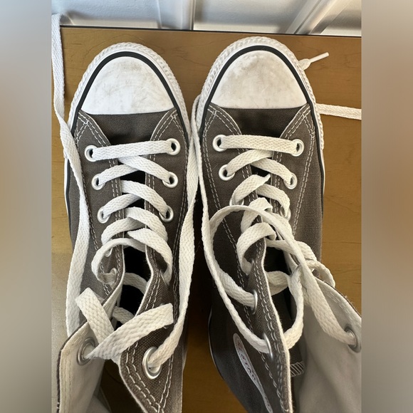 Grey Converse - Picture 5 of 6